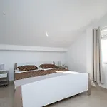 Family-friendly With Swimming Pool Ljubac, Zadar - 21937 Апартаменты Ражанац