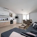 Family-friendly With Swimming Pool Ljubac, Zadar - 21937 * Razanac