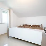 Apartment Family-friendly With Swimming Pool Ljubac, Zadar - 21937 *