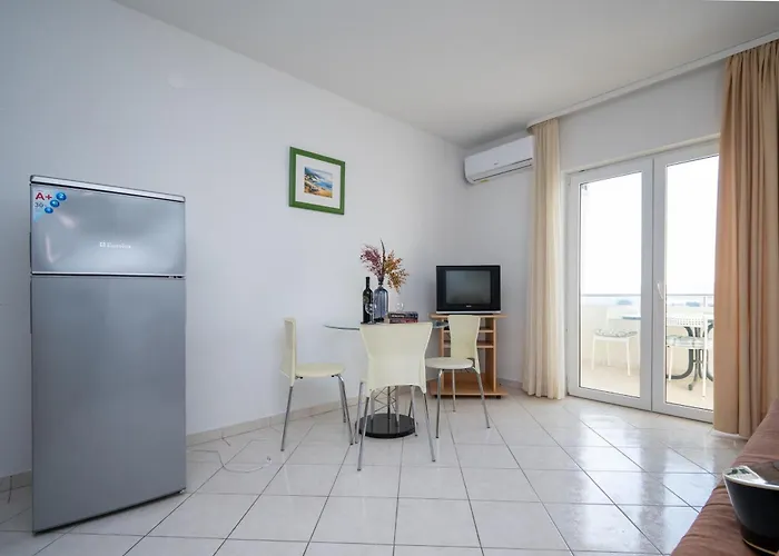 Διαμέρισμα Family-friendly With Swimming Pool Ljubac, Zadar - 21937 Ražanac