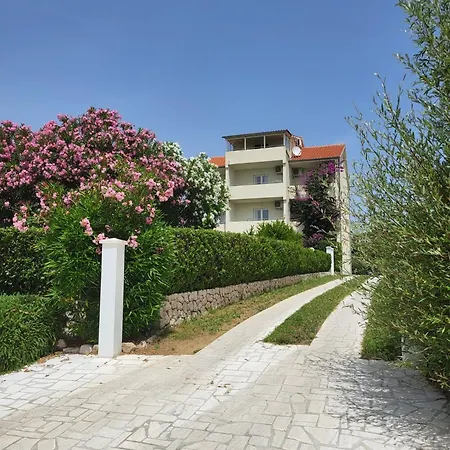 Family Friendly With A Swimming Pool Ljubac, Zadar - 21937 *