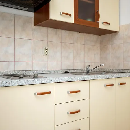 Family Friendly With A Swimming Pool Ljubac, Zadar - 21937 Apartment Razanac