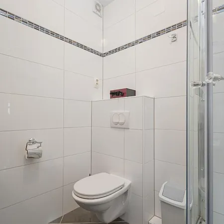 Family Friendly With A Swimming Pool Ljubac, Zadar - 21937 * Razanac